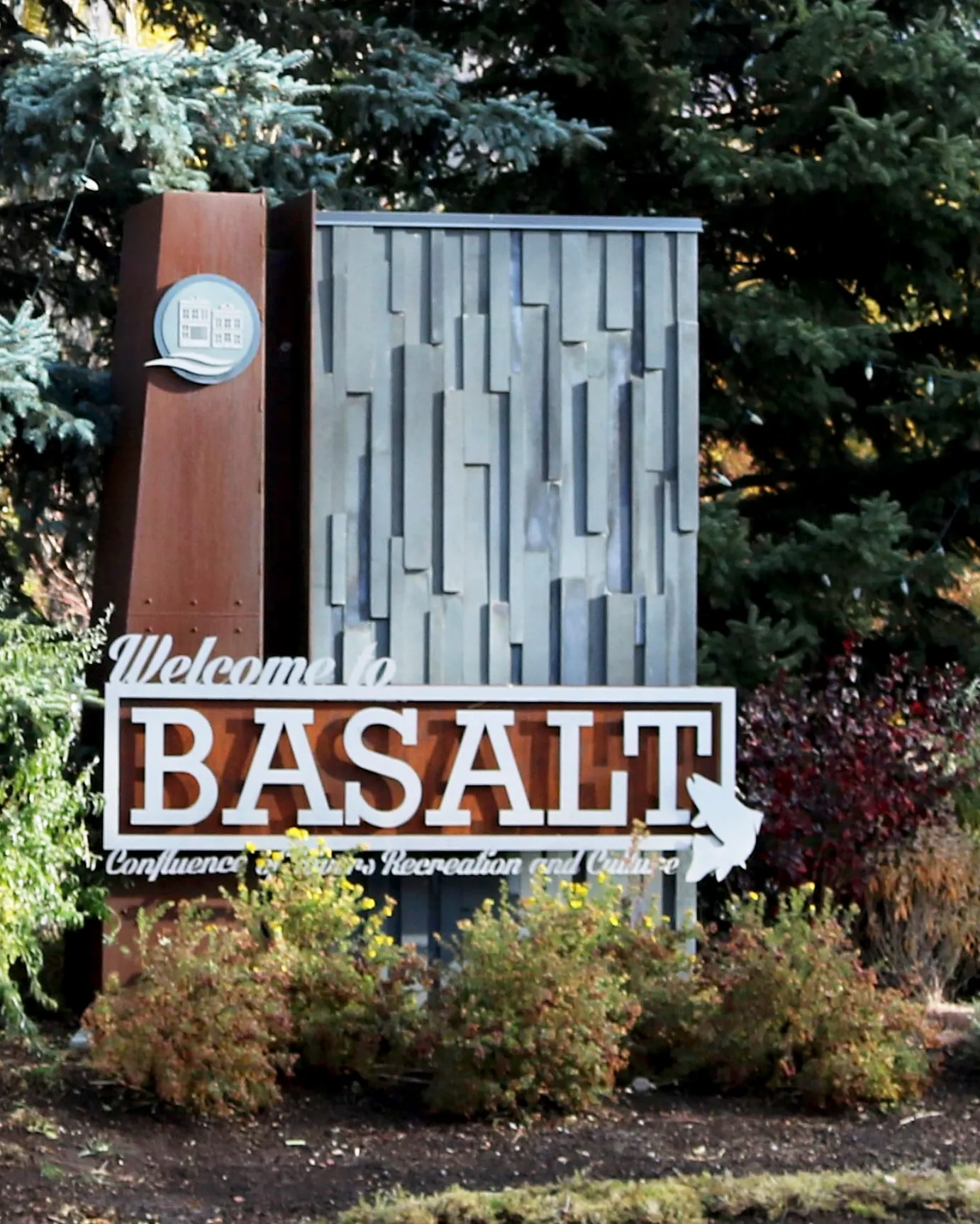 Welcome to Basalt, CO sign